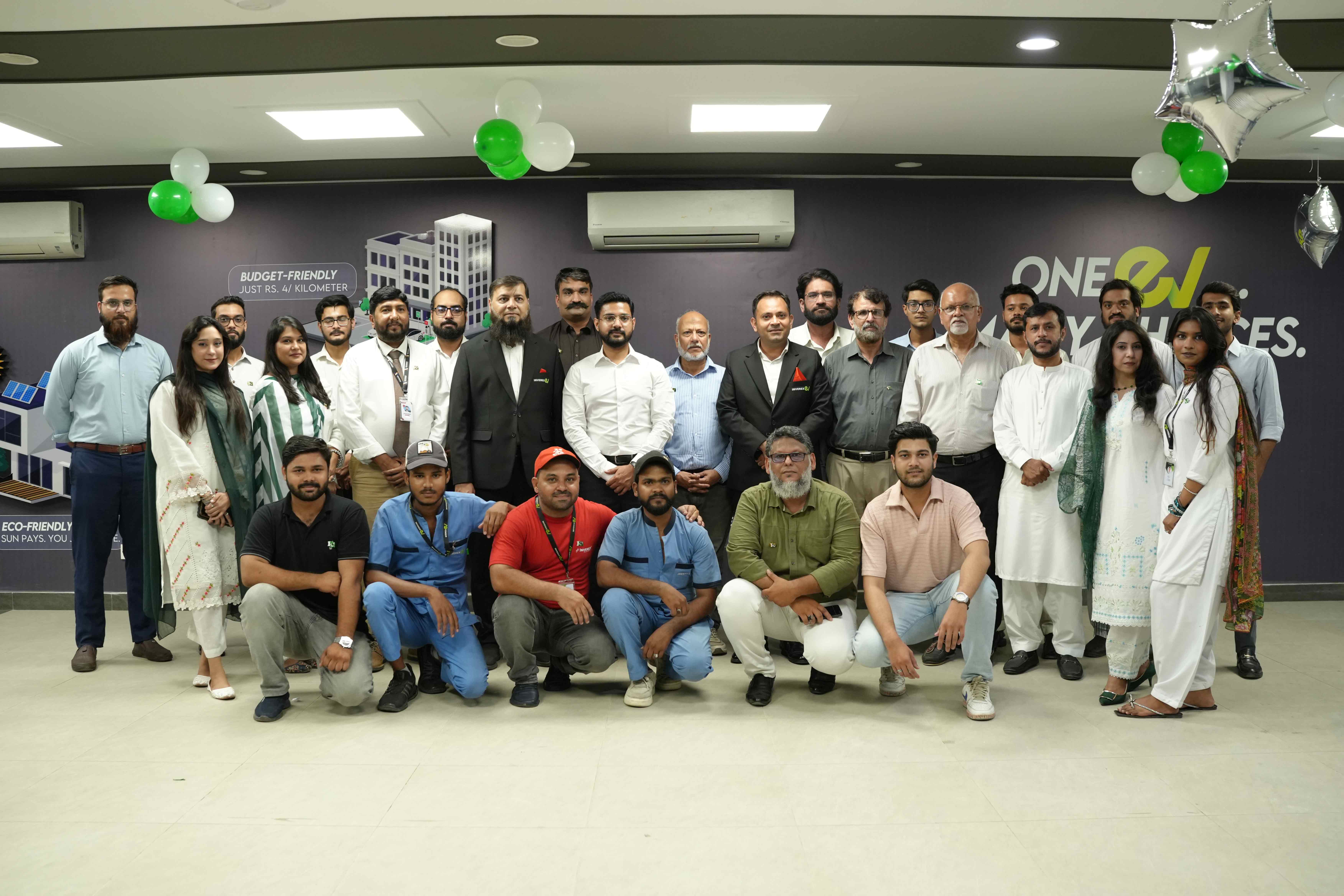 Dolman Mall Parking Road show Bank Islamic