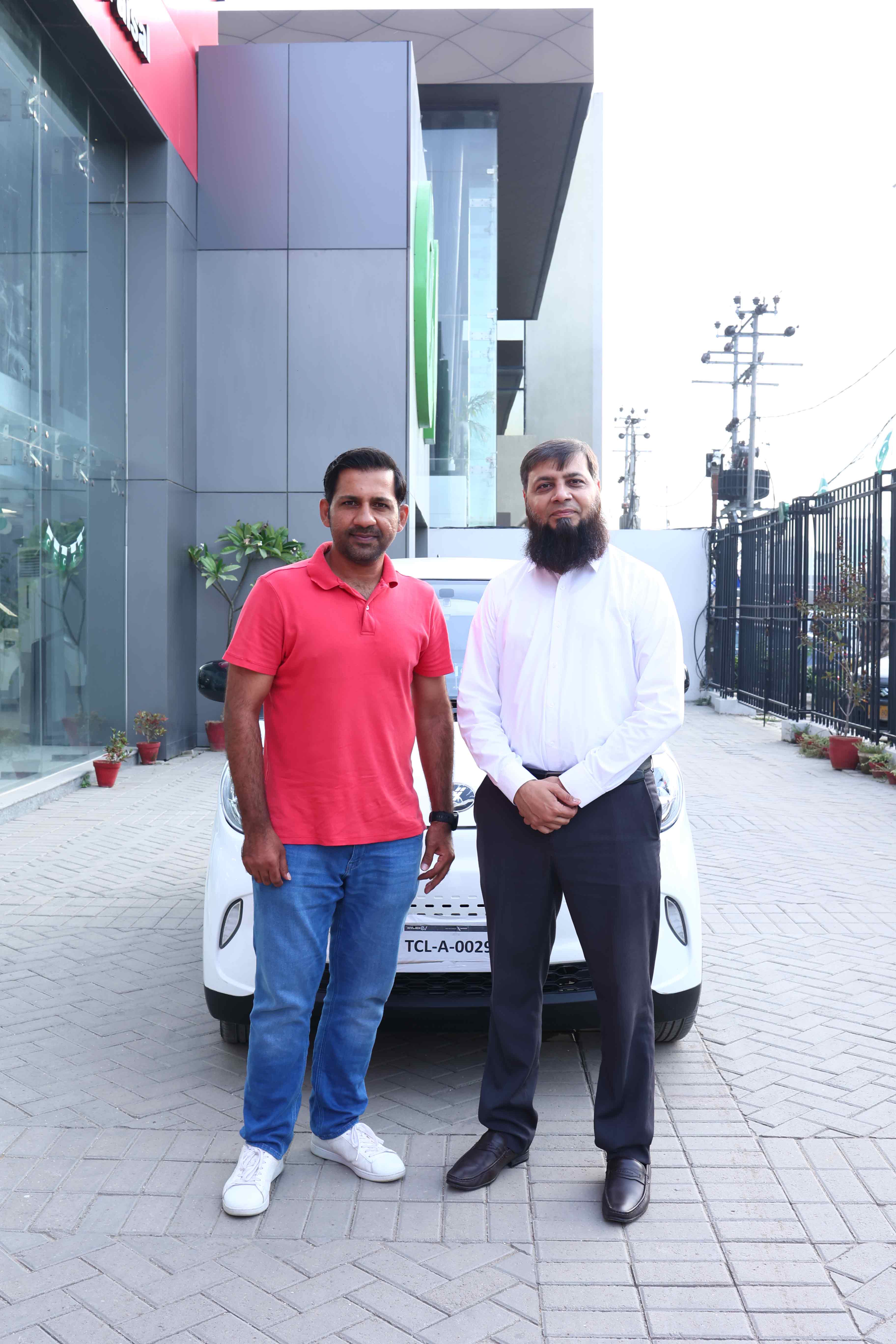Sarfaraz Ahmed Show Room Visit